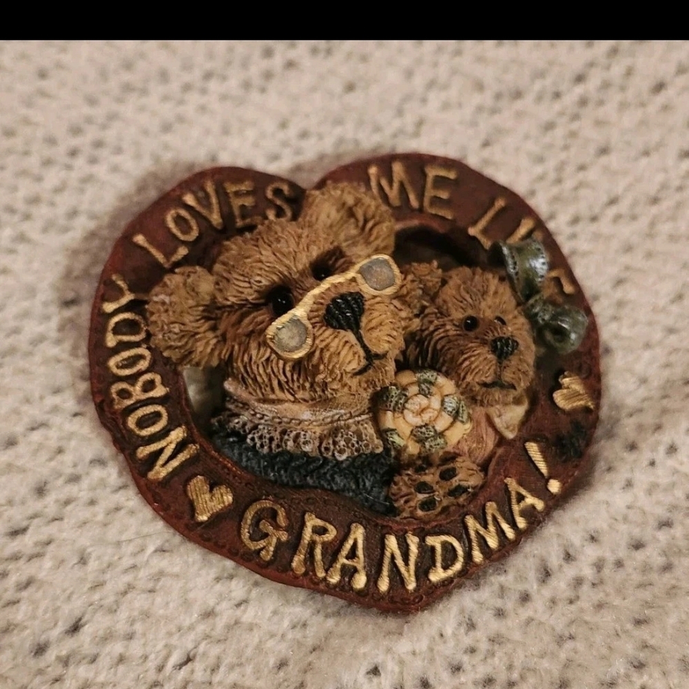 Boyds Bears Brown and Gold Brooch